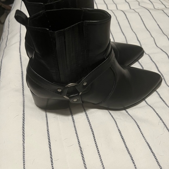 Halston low boot - Picture 3 of 5